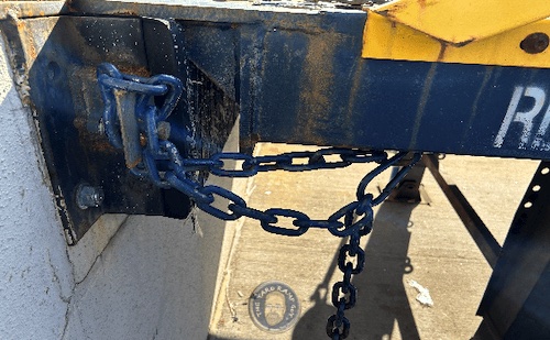 Left, Top End at Dock | Chains