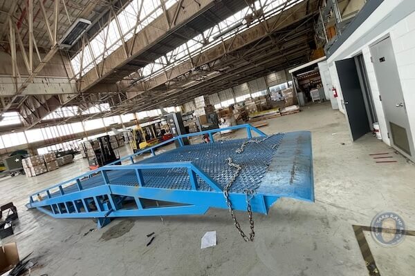 Top Apron Deck | Full Right Side Angle View