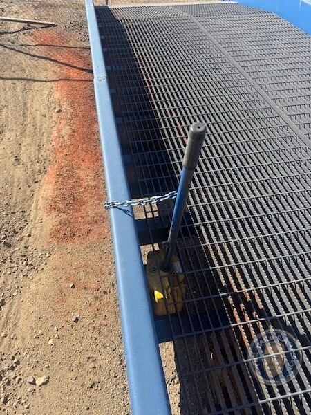 Pump Handle | Deck, Close Up