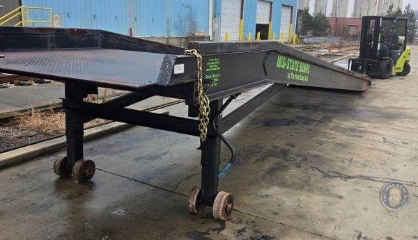 Left Side, Angle View